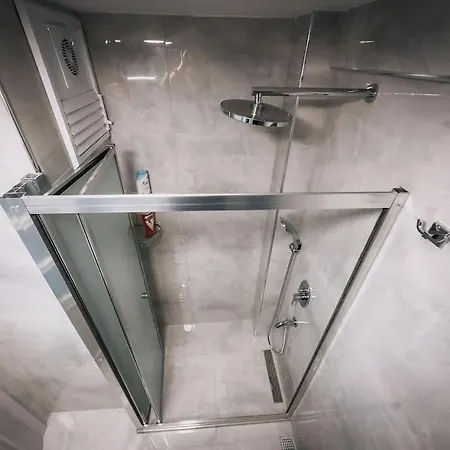 Cozy, Spacious, Location In Besiktas * איסטמבול
