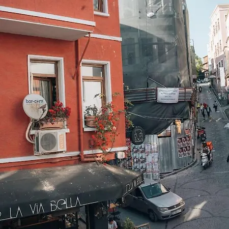 Cozy, Spacious, Location In Besiktas Apartment Istanbul