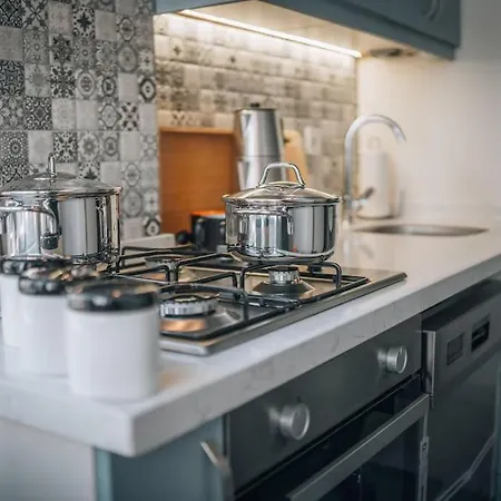 Cozy, Spacious, Location In Besiktas *