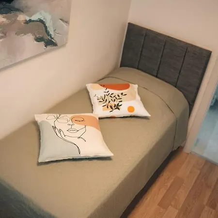 Cozy, Spacious, Location In Besiktas *