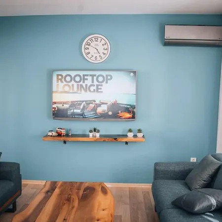 Cozy, Spacious, Location In Besiktas
