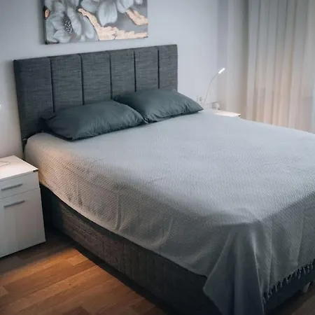 شقة Cozy, Spacious, Location In Besiktas